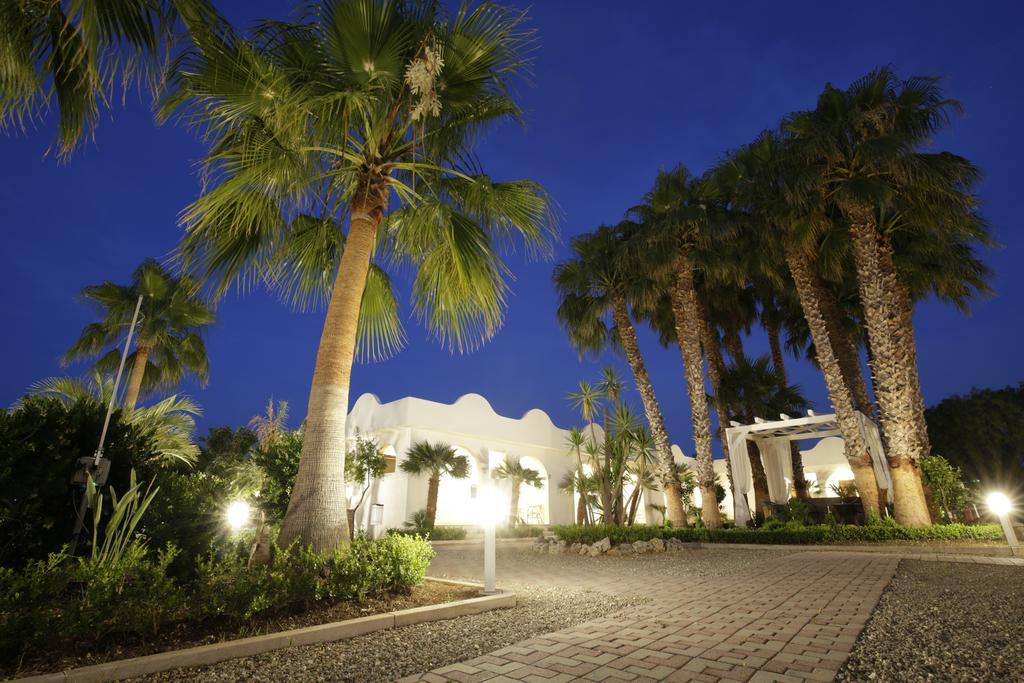 Garden Hotel Ripa Vieste Exteriör bild