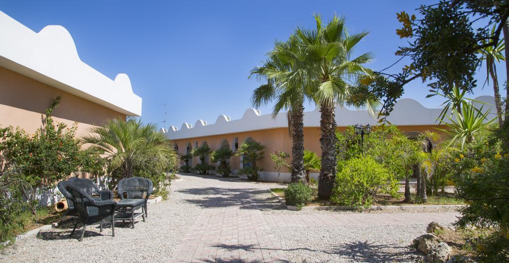 Garden Hotel Ripa Vieste Exteriör bild